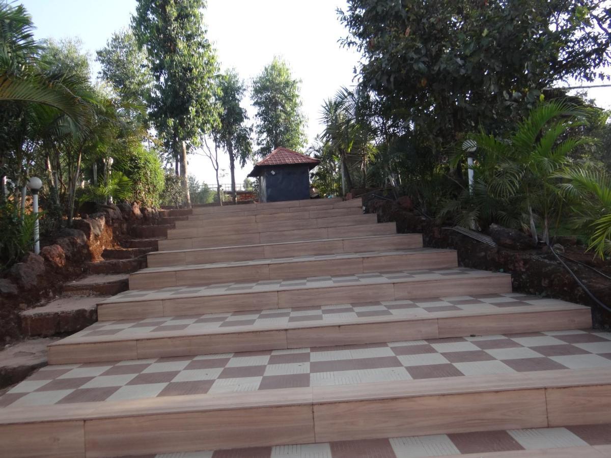 Exotic Valley Hotel Mahabaleshwar Exterior photo