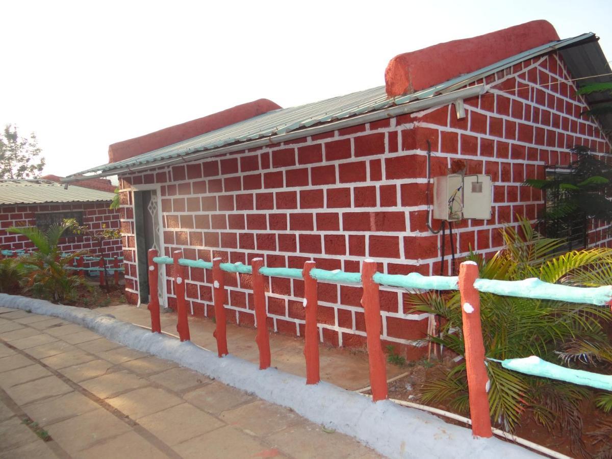 Exotic Valley Hotel Mahabaleshwar Exterior photo